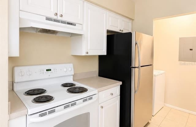1218 BERMUDA LAKES Lane Gallery 3