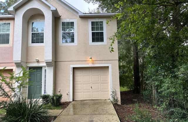 3 Bedroom Townhome off Collins photos photos 3 Bedroom Townhome off Collins photos photos