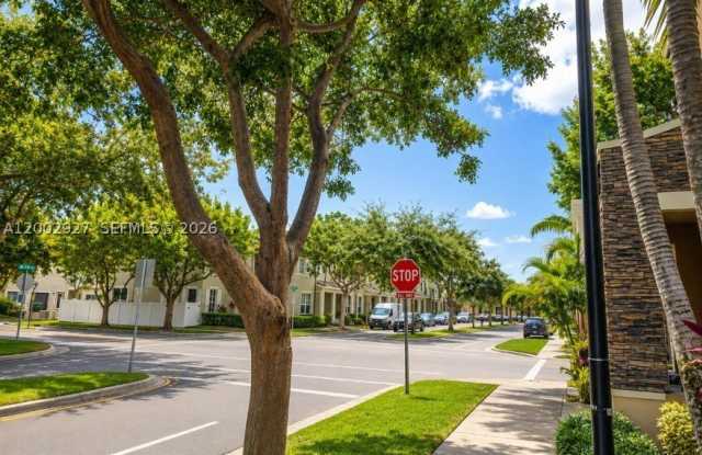 9160 SW 171st Ct Gallery 1