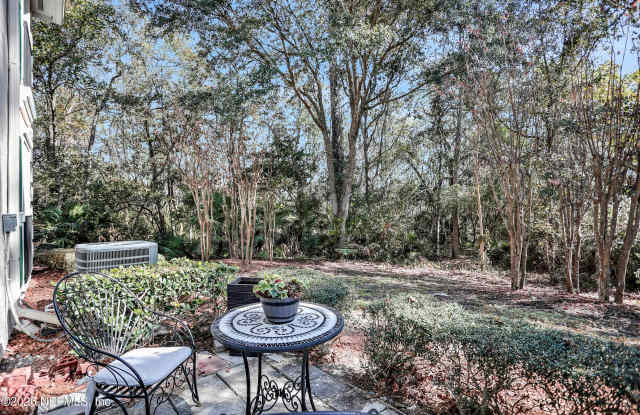 13715 RICHMOND PARK Drive N Gallery 3