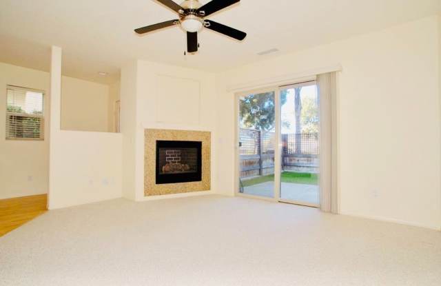 SPACIOUS 3BD/3.5BA TOWNHOUSE IN THE HEART OF PACIFIC BEACH! $5,095/mo! Gallery 3