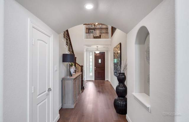 2822 Mayfield Ridge Lane Gallery 4