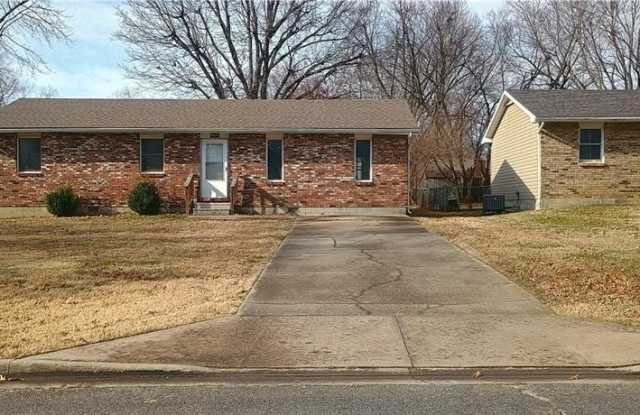 1703 N Washington Street photos photos