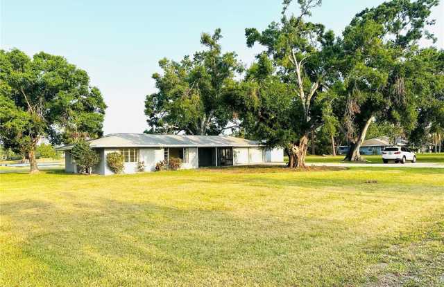 4634 MCINTOSH ROAD photos photos