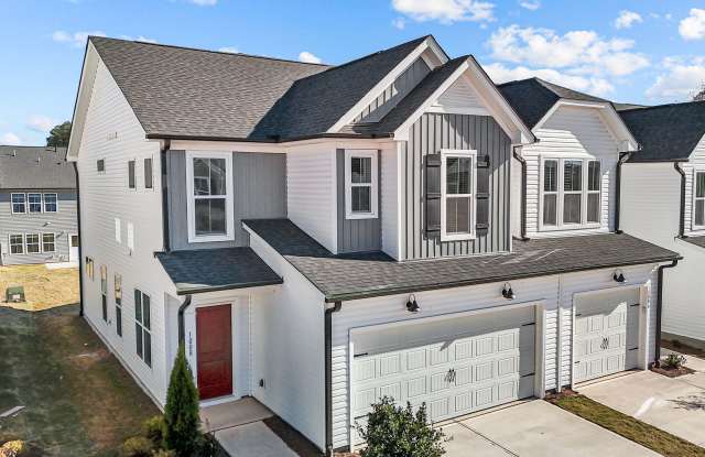 Gorgeous New Construction! Updated Kitchen, SS Appliances, Open Floorplan, Garage, Pet Friendly! photos photos