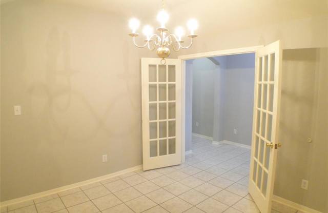 24207 Emory Green Gallery 3