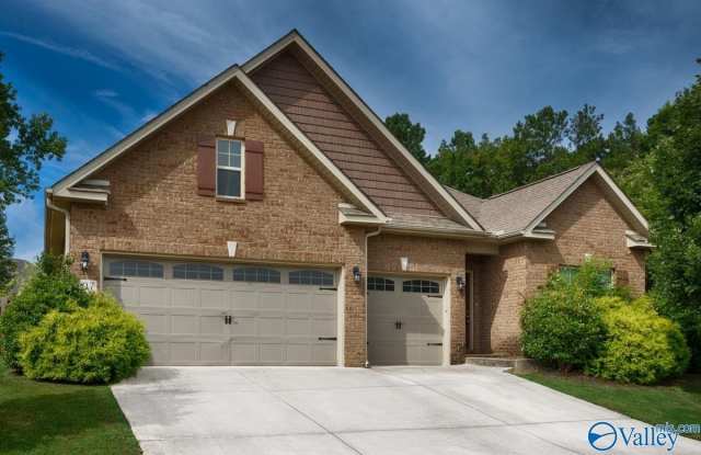 207 Blackwood Drive photos photos