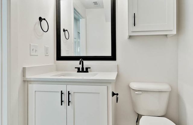 506 W Persimmon St photos photos 506 W Persimmon St photos photos