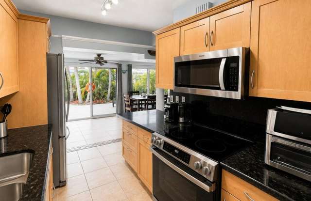 2041 SW 23RD Avenue, Fort Lauderdale, FL 33312 - 4515 Gallery 3