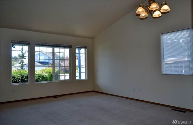6125 101st Pl Ne Gallery 3