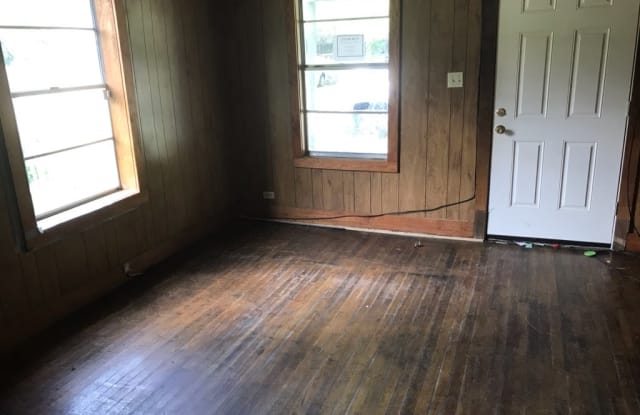 604 Peach Street - 604 Peach Street, Monroe, LA 71202