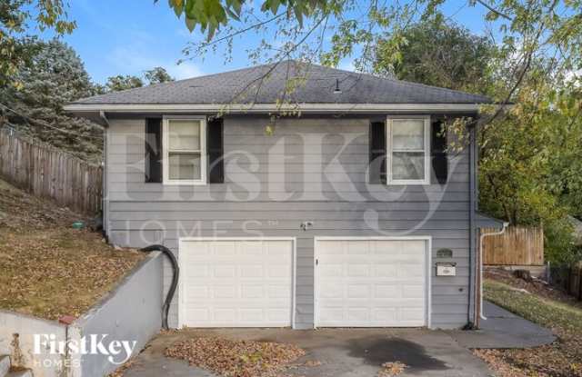 6611 North Broadway - 6611 North Broadway, Gladstone, MO 64118 6611 North Broadway - 6611 North Broadway, Gladstone, MO 64118