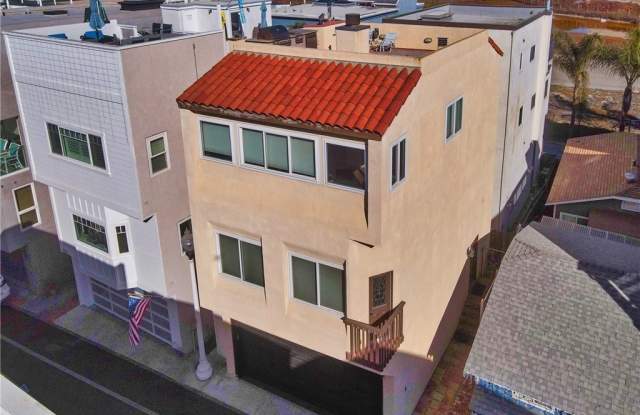110 B Surfside Gallery 2