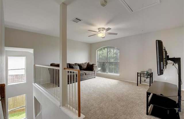 259 Clarence CT Gallery 3