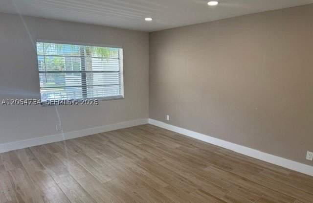 862 Flanders R Gallery 4