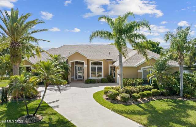 302 Sandhurst Drive photos photos