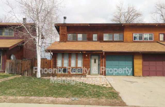 901 Sir Galahad Dr. photos photos