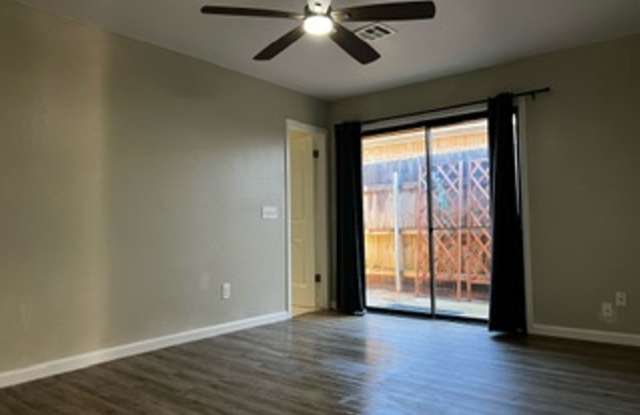 2 Bedroom Home in Edmond Gallery 3