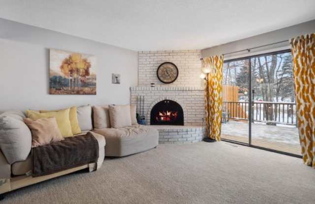 2744 Terraceview Ln N Gallery 2