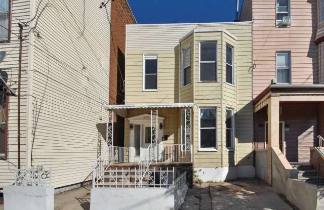 602 11TH ST - 602 11th Street, Union City, NJ 07087