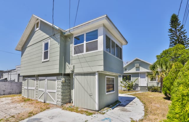 2724 1/2 9th Avenue North - Apartment - 2724 1/2 9th Ave N, St. Petersburg, FL 33713