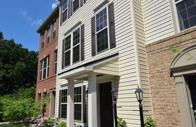 1603 SEBRING CT - 1603 Sebring Ct, Occoquan, VA 22125
