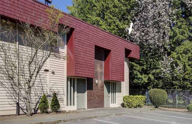 503 142nd Avenue Southeast - 503 142nd Avenue Southeast, Bellevue, WA 98007