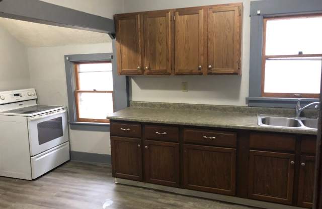 3 bedroom house for rent in Waterloo - 626 West 6th Street, Waterloo, IA 50702