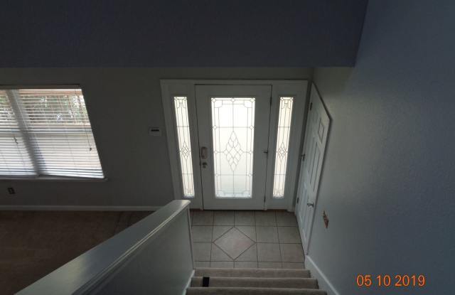 308 Riverview Ct Gallery 2