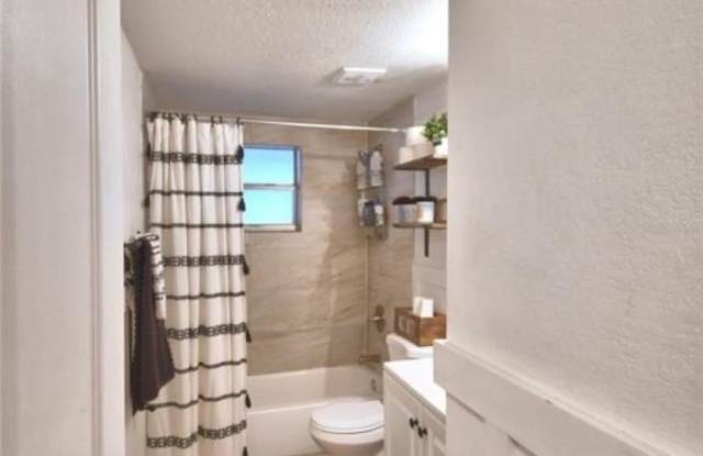 2703 Hardin Combee Road Gallery 4
