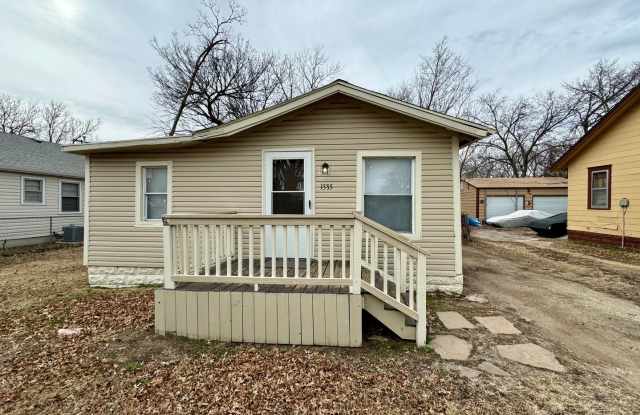 Affordable 2-Bedroom South Wichita Gallery 1