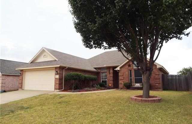 931 Rolling Meadows Drive - 931 Rolling Meadows Drive, Burleson, TX 76028