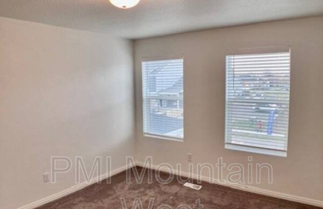 2013 W 950 N - 2013 West 950 North, Layton, UT 84041