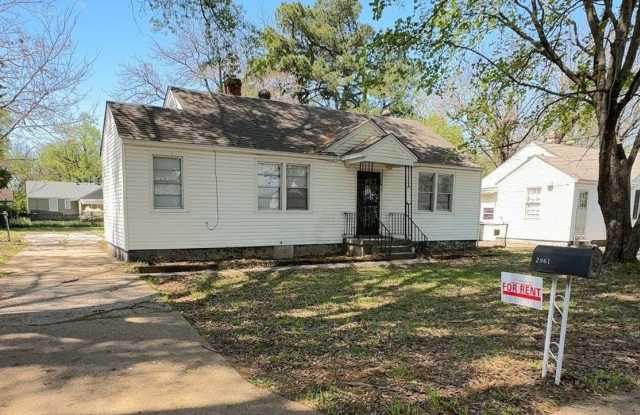 Beautiful 3 bedroom 1 bath home - Open to Section 8 - Frayser Area photos photos