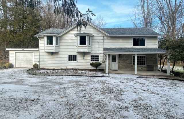 Welcome to this newly remodeled gem located in the heart of Collier, PA. photos photos