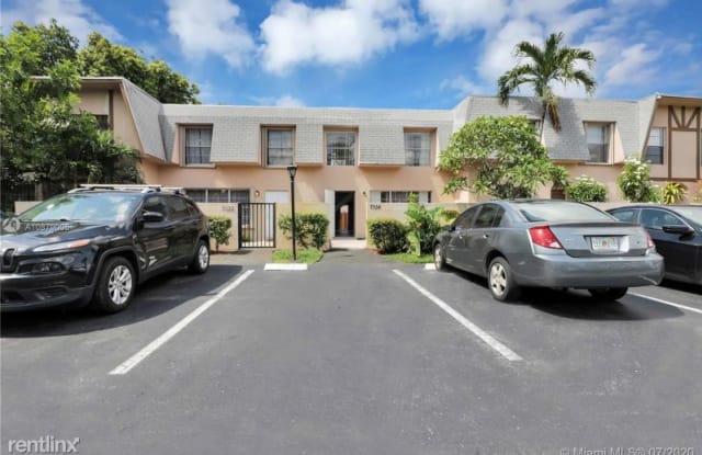 7324 SW 25th Ct - 7324 Southwest 25th Court, Davie, FL 33317