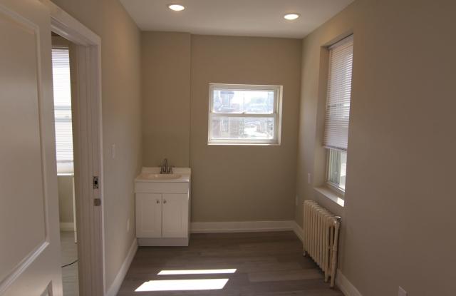 4903 Penn St Gallery 4