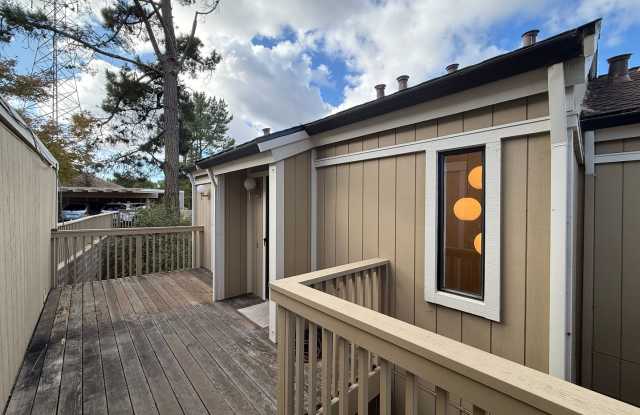 RENTED - LARGE THREE BEDROOM UPDATED TWO-STORY END UNIT TOWNHOUSE IN SHELTER RIDGE - 12 Dickens Court, Mill Valley, CA 94941