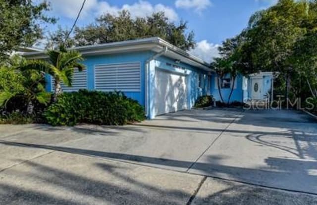 15607 REDINGTON DRIVE - 15607 Redington Drive, Redington Beach, FL 33708
