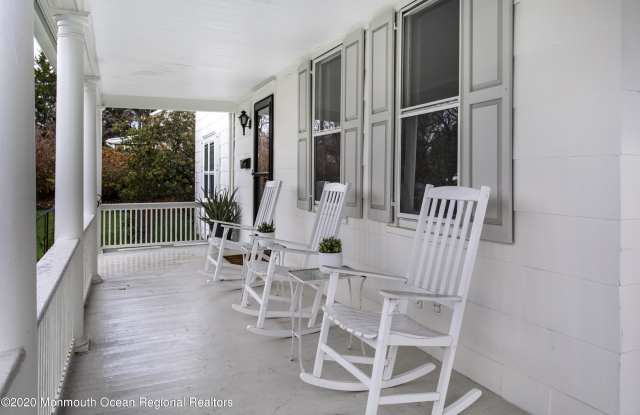 68 Avenue D Gallery 4