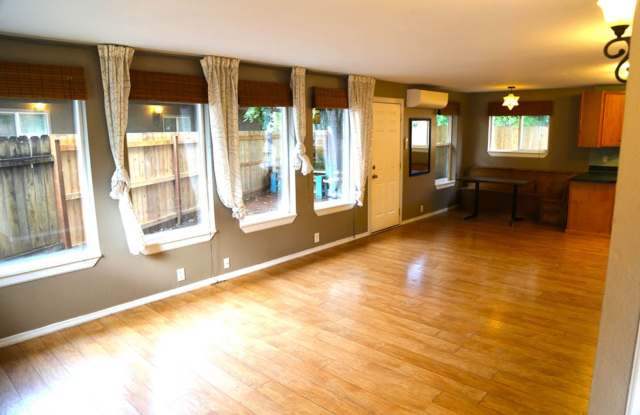 3 Bed 1.5 Bath on Dream Place photos photos