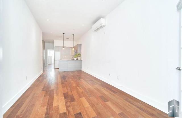 207 North 6th Street Gallery 4