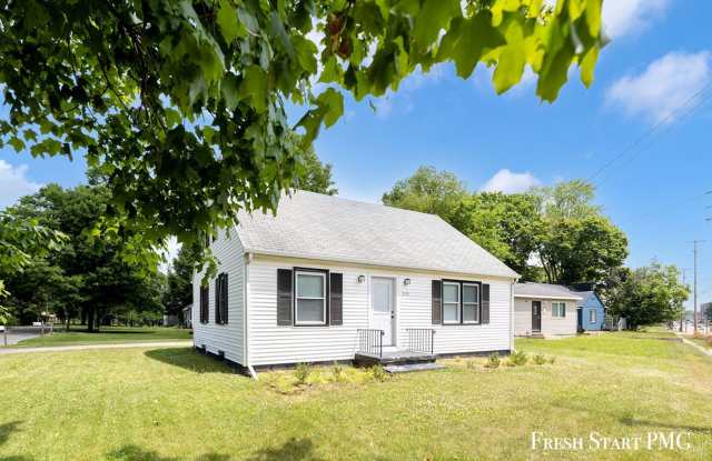 Convenient  Affordable Living Near Campus – 3110 W Michigan Ave! photos photos