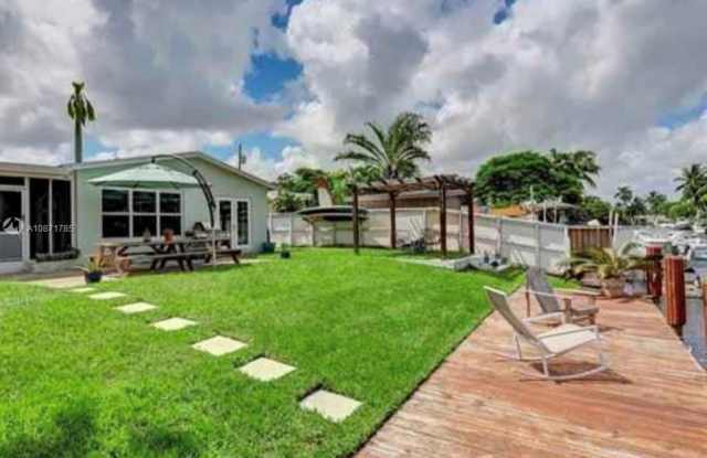 3349 SW 44th Ct Gallery 2