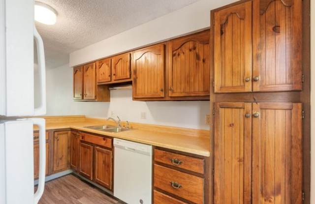 422 Hawaii Court Gallery 4