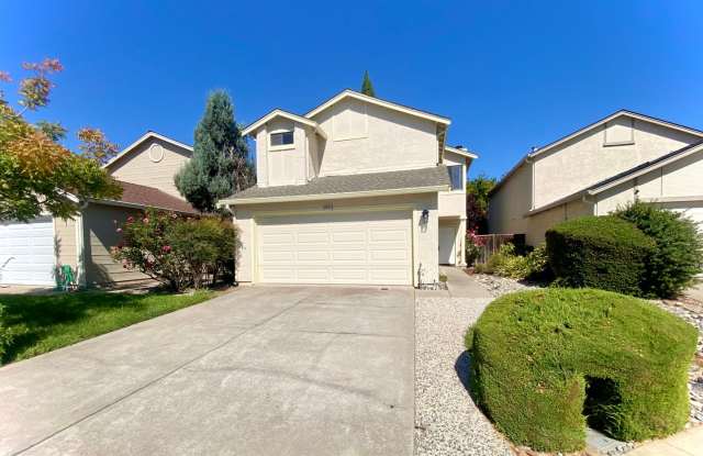 Spacious 2-Bedroom Home in Fremont – Beautiful Deck in Backyard! - 38828 Stonington Terrace, Fremont, CA 94536