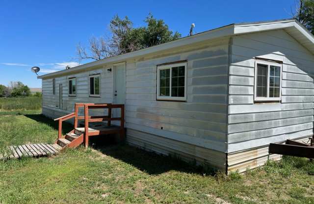Semi-Rural 2 Bedroom 1 Bath Updated Mobile Home w/ Amenities photos photos