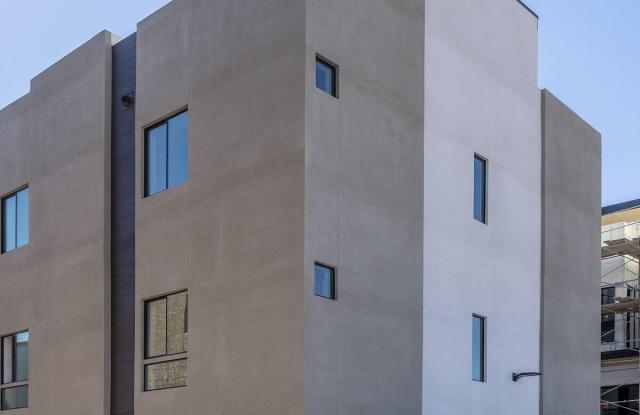 4220 N 32ND Street photos photos