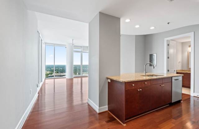 ** 1/2 OFF FIRST MONTH'S RENT ** Living the Sky Life in Downtown Raleigh! 1 BE/1 BA Condo on the 32nd Floor! photos photos