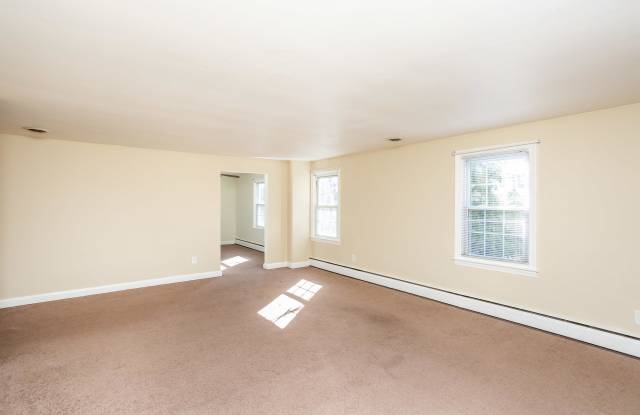 208 Warren Road, 2nd Floor Gallery 4